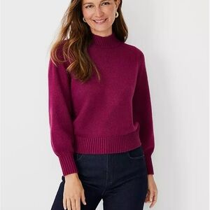 Ann Taylor balloon sleeve mock neck sweater. 
Size small